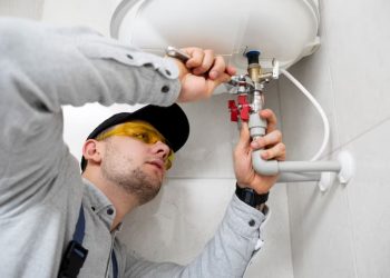 plumbing - Choosing the Right Plumbing Contractor for Your Home